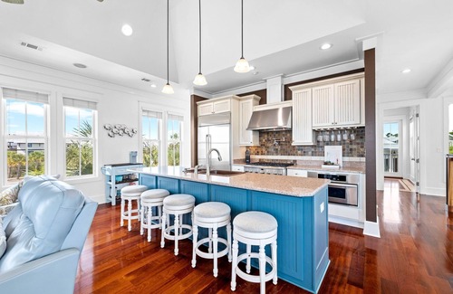 Port St. Joe Casa | 3 bedroom + Carriage House | Waterfront Access, Pool, Golf Cart, & Hot Tub