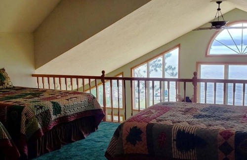 Inlet Chalet De Esquí | 3-bedroom Chalet at Eagle Bay Village with a Loft Sleeps 12