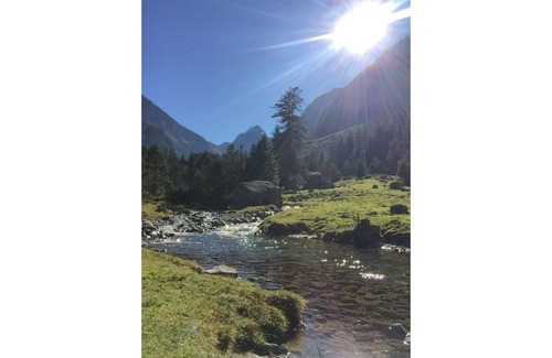 Cauterets Chalet De Esquí | 3 bedroom chalet with fireplace and enclosed garden