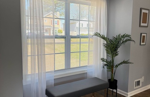 Marietta Casa | 3-bedroom Charming House in Fabulous Marietta Great Backyard, quiet and relax!!
