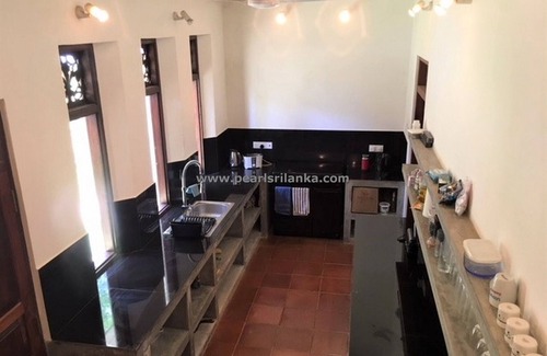 Bandaranayake Villa | Villa de estilo colonial de 3 dormitorios con piscina infinita y el pintoresco jardín