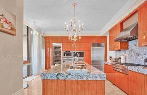 Bal Harbour Condominio | 3 Bedroom Condo 440589 by Houzlet