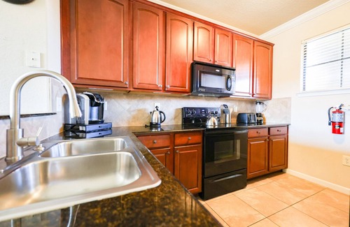 Wellington Condominio | 3-bedroom condo in beautiful Davenport, close to Disney / 2 pools, fitness room
