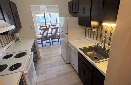 Caine Woods Condominio | 3-bedroom condo in lovely North Ocean City roomy for 2 families with children