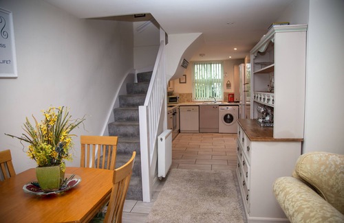 Rochester Casa | 3 Bedroom Cosy and Spacious House for 6