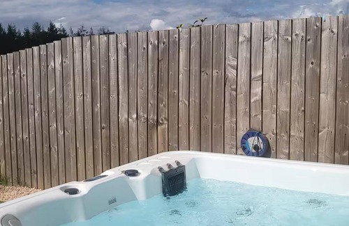 Honiton Cabaña | 3 Bedroom Cottage - Hot Tub,