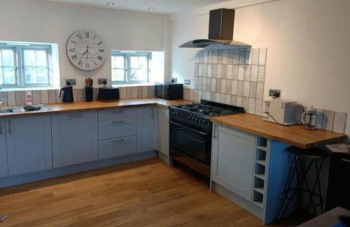 Honiton Casa | 3 Bedroom Cottage - Hot Tub