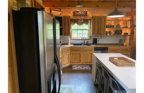 Atoka Cabaña | One of A Kind McGee Creek Cottage