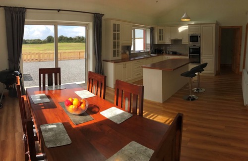 County Clare Casa | 3 bedroom cottage near Kilrush & Doonbeg