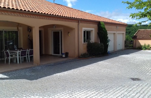 Lunan Casa | Casa de campo de 3 dormitorios, piscina con parque cercado