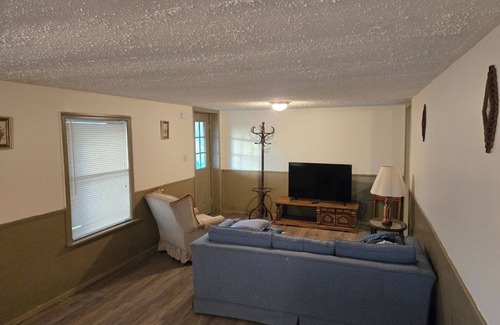 Decatur Casa | 3-bedroom country house with A/C. . Enjoy a peaceful getaway near Watts Bar Dam