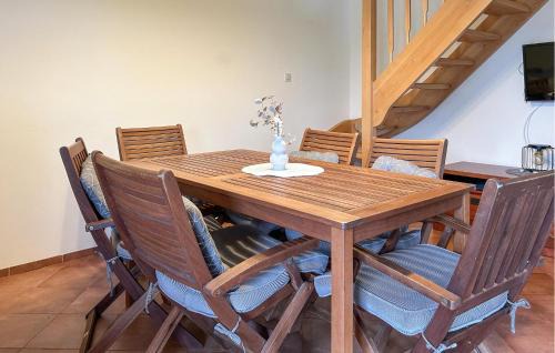 Debina Casa | 3 Bedroom Cozy Home In Debina