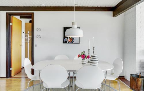Hejsager Strand Casa | 3 Bedroom Cozy Home In Haderslev