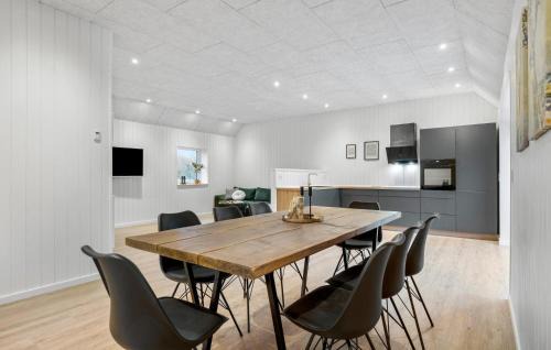 Hojby Casa | 3 Bedroom Cozy Home In Højby