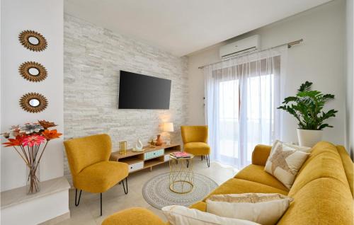 Vinica Casa | 3 Bedroom Cozy Home In Vinica