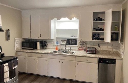 Decherd Apartamento | 3 Bedroom Cozy Home Minutes from Tims Ford Lake
