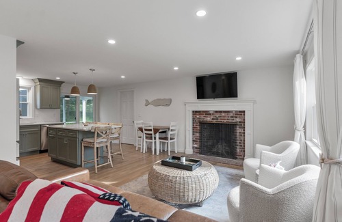 East Dennis Casa | 3 Bedroom Dennis home close to beaches and amenities