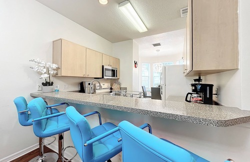 Cumbrian Lakes Casa | 3-bedroom Disney Townhome Retreat