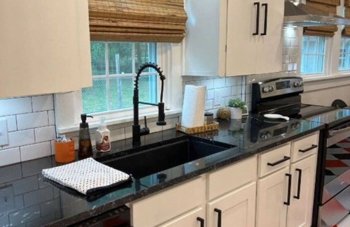 Stillwater Casa | 3-bedroom Downtown Stilly Retreat - Renovated 1920s Cottage with a Boho Vibe!