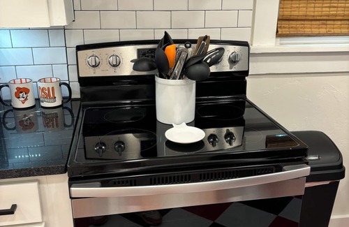 Stillwater Casa | 3-bedroom Downtown Stilly Retreat - Renovated 1920s Cottage with a Boho Vibe!
