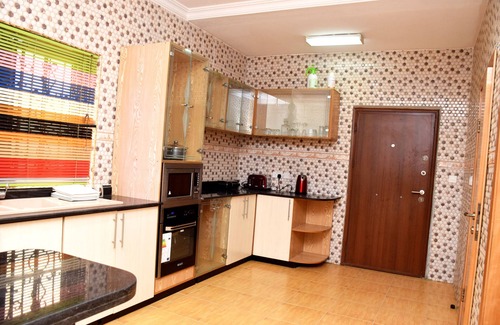 Oshodi-Isolo Casa | Casa dúplex de 3 habitaciones