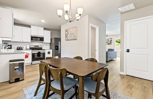 Austell Casa | 3-bedroom Elegant Escape – Near Six Flags with WiFi, AC.