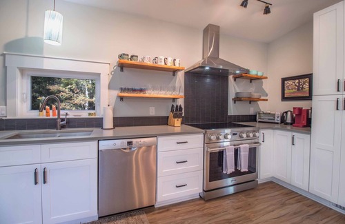 Edisto Island Casa | 3 bedroom elevated chic home tucked among the trees~ The Paper House