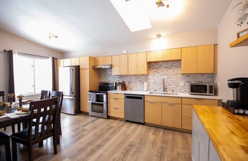 Northeast Anchorage Casa | 3 Bedroom, Family Friendly Home