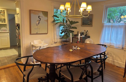 Medford Street - The Neck Casa | 3-bedroom family friendly house in historic and convenient Charlestown