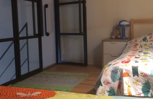 Casteron Otro | 3 bedroom farmhouse with 2 mezzanine bedrooms, large garden with pool