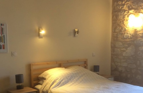 Casteron Otro | 3 bedroom farmhouse with 2 mezzanine bedrooms, large garden with pool