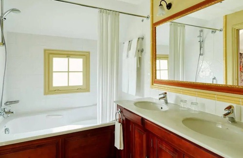 Bailly-Romainvilliers Apartamento | 3 Bedroom Townhouse d'ile-de-France