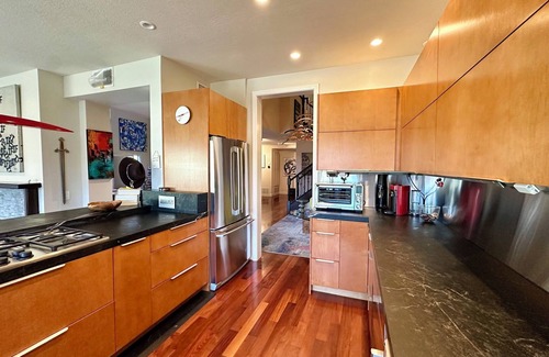 Westlake Village Casa | 3-bedroom, Fully furnished townhome in Westlake Village, Hilltop gated community