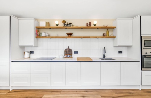 Helmsdale Casa | 3-bedroom, fully furnished and newly refurbished house, with panoramic views over the Moray Firth.