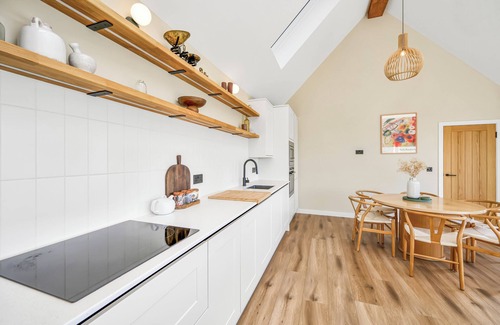 Helmsdale Casa | 3-bedroom, fully furnished and newly refurbished house, with panoramic views over the Moray Firth.