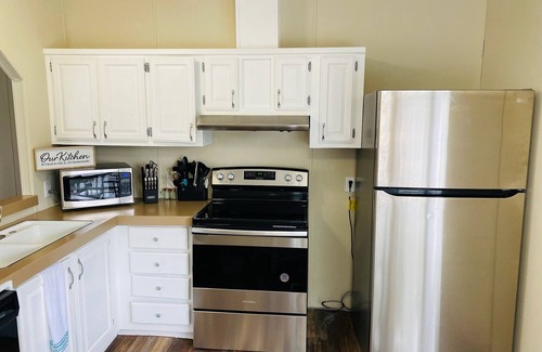 Monticello Casa | 3 bedroom Game room home 10 minutes from Indiana Beach