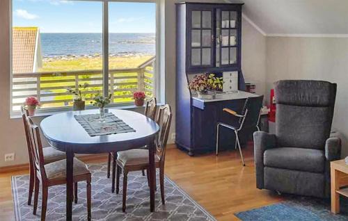 Vestbygd Apartamento | 3 Bedroom Gorgeous Apartment In Borhaug