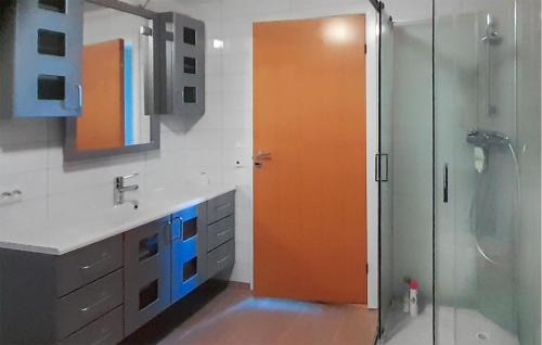 Vestbygd Apartamento | 3 Bedroom Gorgeous Apartment In Borhaug