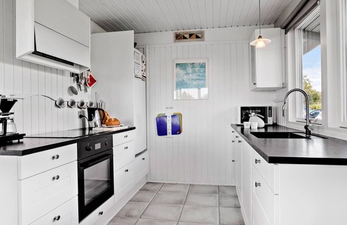 Pøt Strandby Casa | Preciosa casa en Juelsminde con cocina