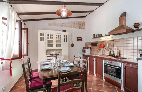 Nerezise Casa | Hermosa casa de 3 dormitorios en.
