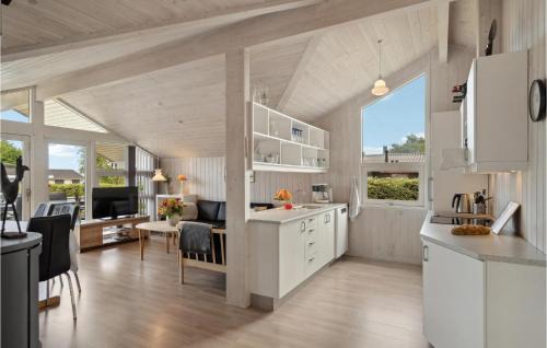 Hvalpsund Casa | 3 Bedroom Gorgeous Home In Farsø