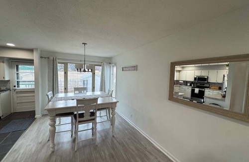 Millard Casa | 3 Bedroom - Gym - Office - Patio/Grill - Parking - Privacy