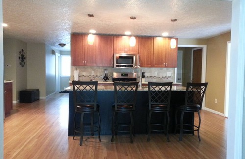 Spencerport Casa | 3 Dormitorio High End Casa Con Bañera de hidromasaje Cerca de Erie Canal y campos de golf