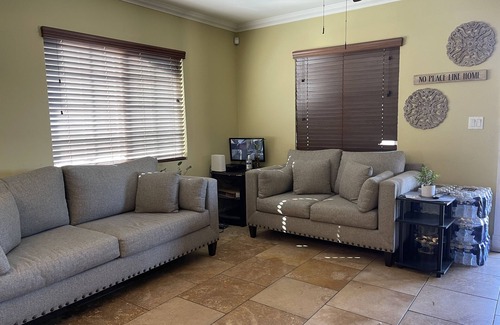 Bell Casa | 3 Bedroom Home 1 Gig Wifi