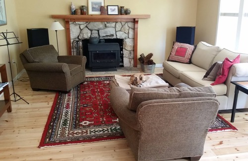 Scotts Valley Casa | 3 bedroom home, 5 miles from Santa Cruz beaches.