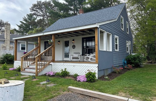 Marion Casa | 3 Bedroom Home Facing Inner harbor with 1st Floor King Bedroom.