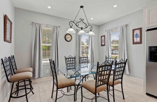 Lake Charles Casa | 3 Bedroom Home in Lake Charles