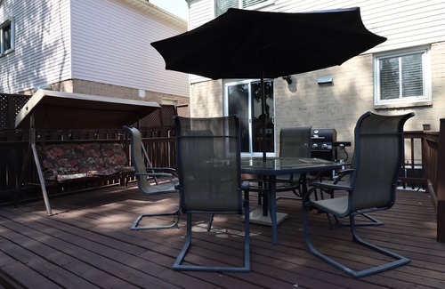 Mississauga Casa | 3-bedroom Home in Mississauga