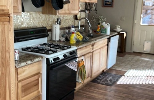 Payson Cabina | 3 bedroom home in quiet community with hiking and fishing