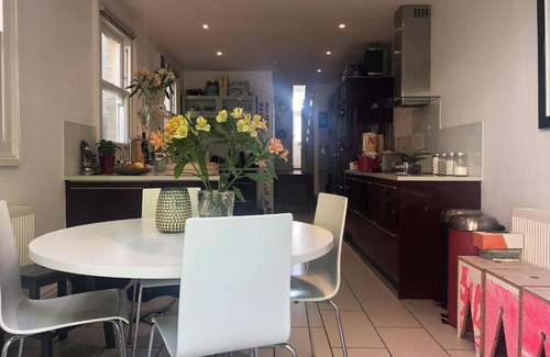 Queen's Park Apartamento | 3 Bedroom Home With Garden Near Notting Hill